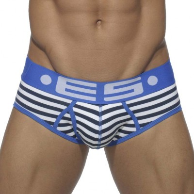 Brief ES Collection UN133