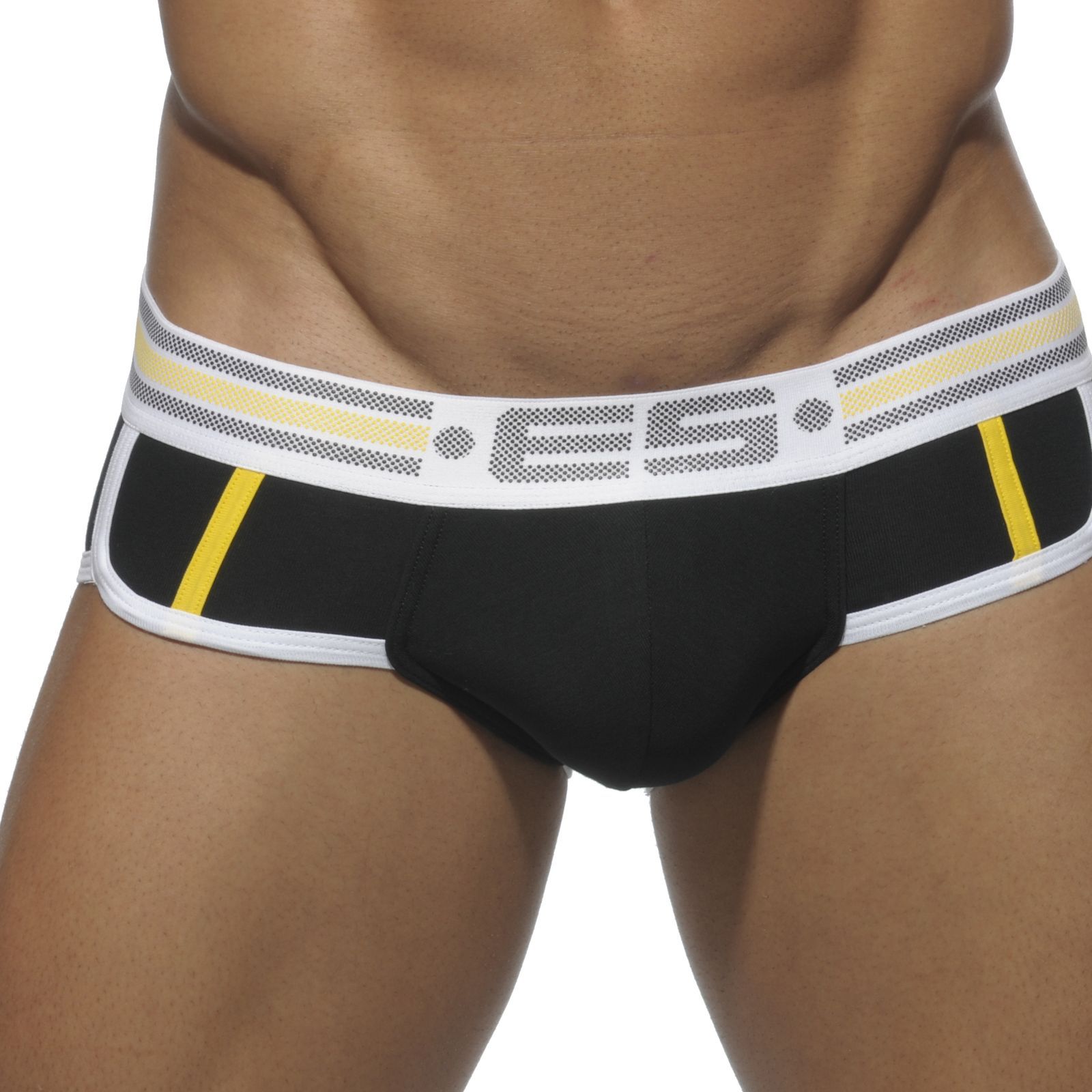 Brief ES Collection UN063