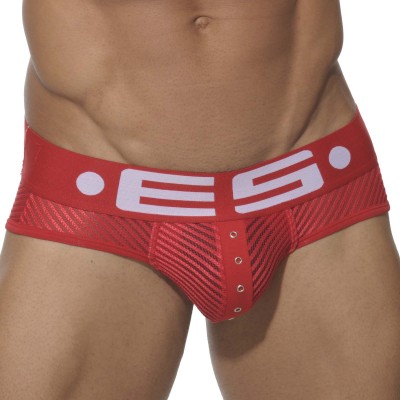 Brief ES Collection UN031