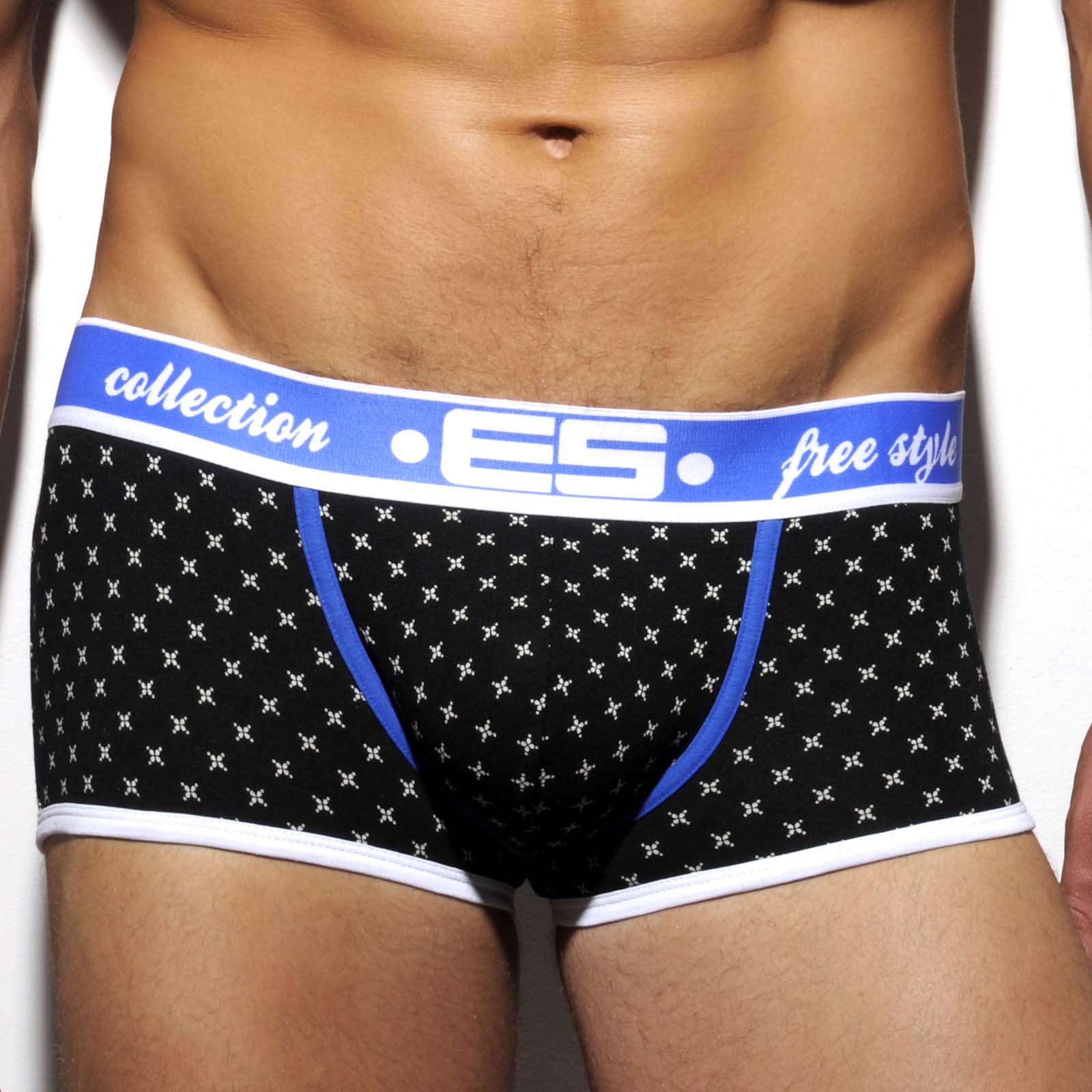 Boxer ES Collection UN136